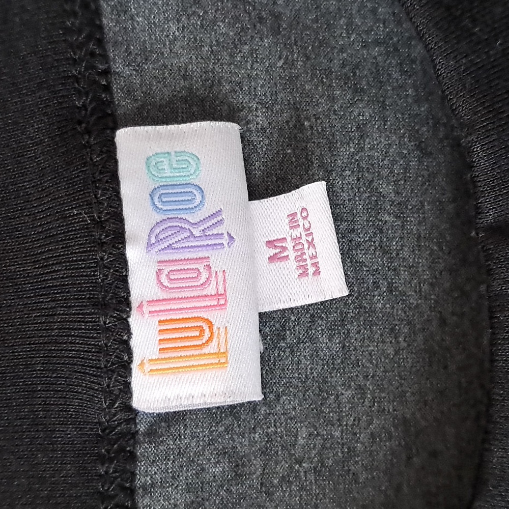 Lularoe Liv Medium shirt - Picture 2 of 3